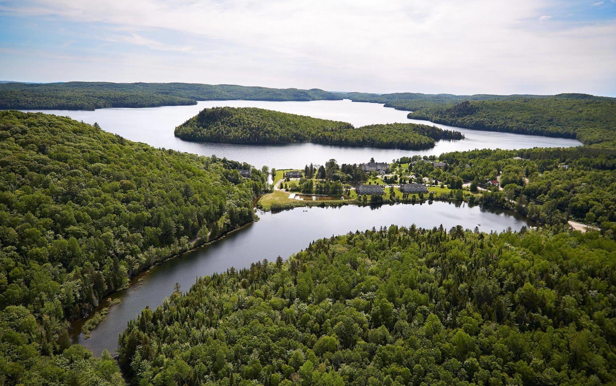 Auberge Du Lac-A-L'Eau-Claire Saint-Alexis-des-Monts Exterior foto